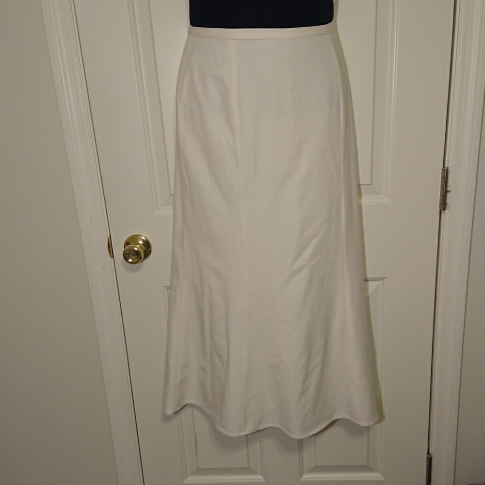 Charter Club Skirt in Cream - Picture 2 of 2